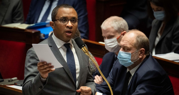 Focus sur les cinq grands enjeux pour l'enseignement secondaire en 2023 Focus sur les cinq grands enjeux pour l'enseignement secondaire en 2023