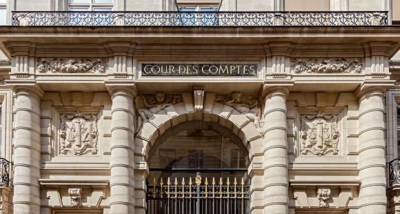 Pour la Cour des comptes, les absences des enseignants coûtent quatre milliards d'euros par an Pour la Cour des comptes, les absences des enseignants coûtent quatre milliards d'euros par an