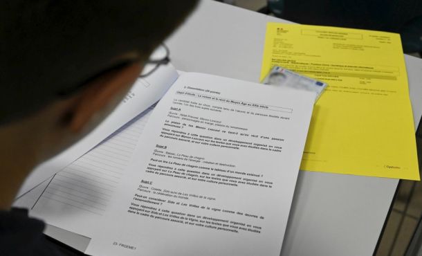 Les épreuves du bac auront toutes lieu en juin 2024.