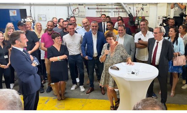 Le président de la République, Emmanuel Macron lors de sa visite au lycée professionnel de l’Argensol à Orange.