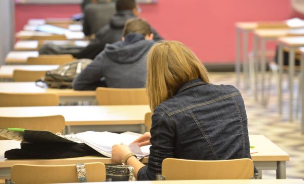 Lles modalités d’évaluation du brevet vont évoluer à partir de 2026, avec des épreuves terminales qui compteront pour 60% contre 40% pour le contrôle continu.